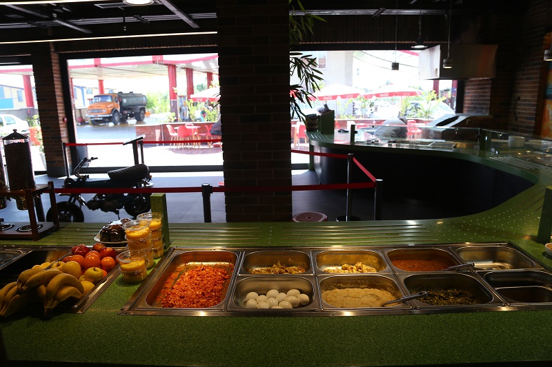 پیشینه مجتمع‌های خدماتی و رفاهی بین‌راهی